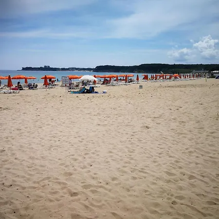 Donchevi Lägenhet Primorsko